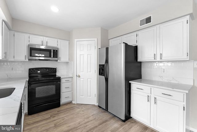 8307 EWING PL, Manassas, VA 20109