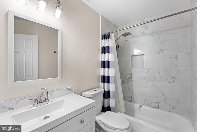 8307 EWING PL, Manassas, VA 20109