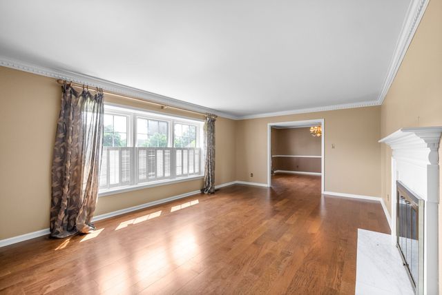 230 Fairway Ct, Hopkinsville, KY 42240