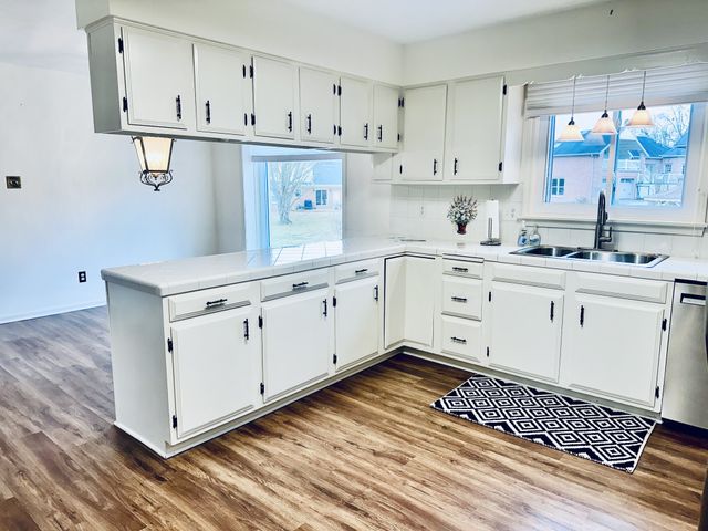 230 Fairway Ct, Hopkinsville, KY 42240