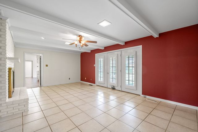 230 Fairway Ct, Hopkinsville, KY 42240