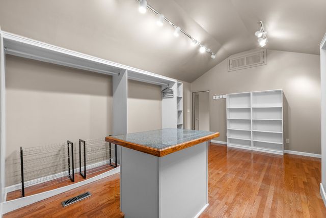 230 Fairway Ct, Hopkinsville, KY 42240