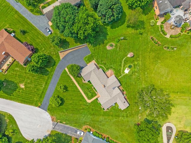 230 Fairway Ct, Hopkinsville, KY 42240