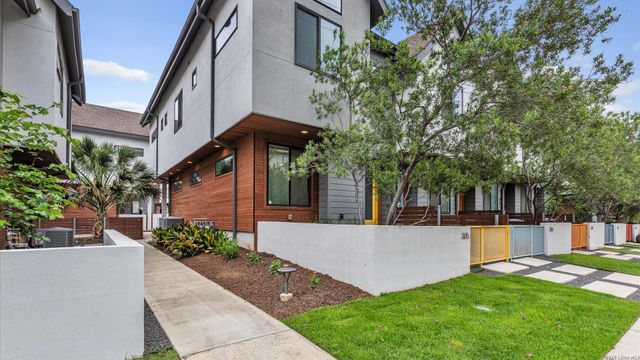 102 Tendick Unit 305, San Antonio, TX 78209