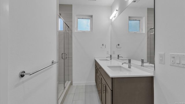 102 Tendick Unit 305, San Antonio, TX 78209