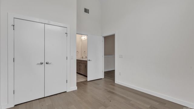 102 Tendick Unit 305, San Antonio, TX 78209