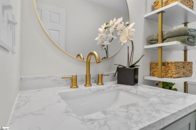 208 Crestone Drive, Greenville, SC 29611