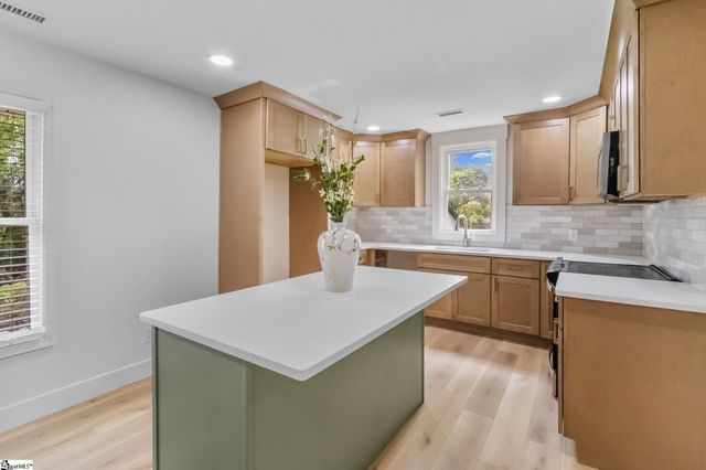 208 Crestone Drive, Greenville, SC 29611