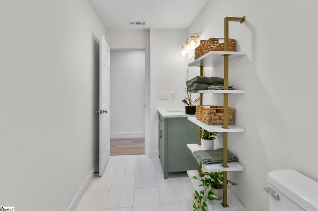 208 Crestone Drive, Greenville, SC 29611