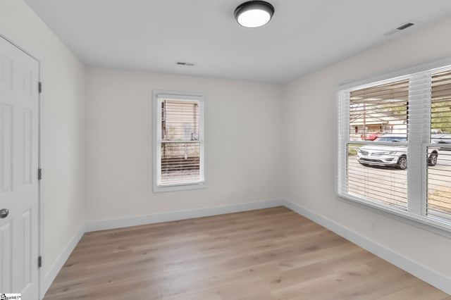 208 Crestone Drive, Greenville, SC 29611