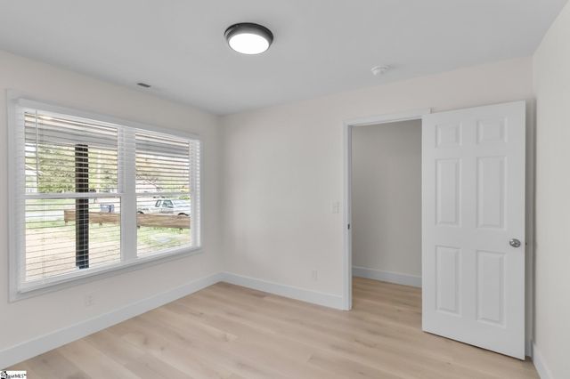 208 Crestone Drive, Greenville, SC 29611