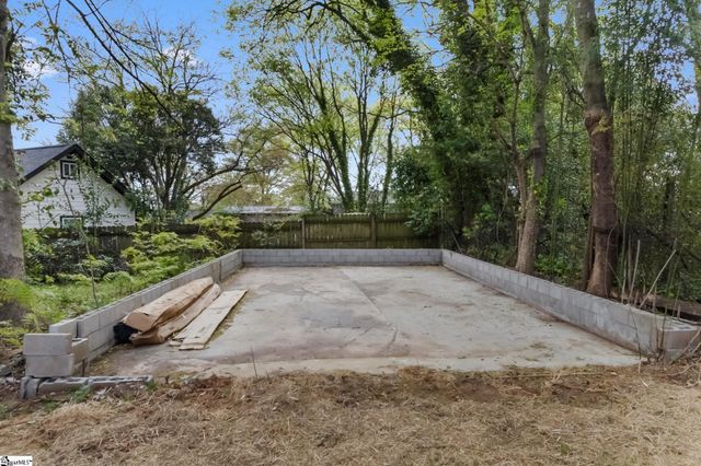 208 Crestone Drive, Greenville, SC 29611