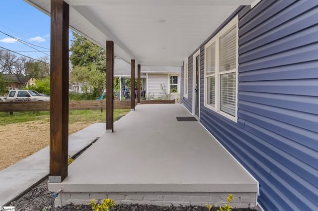 208 Crestone Drive, Greenville, SC 29611