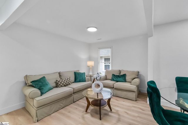 208 Crestone Drive, Greenville, SC 29611