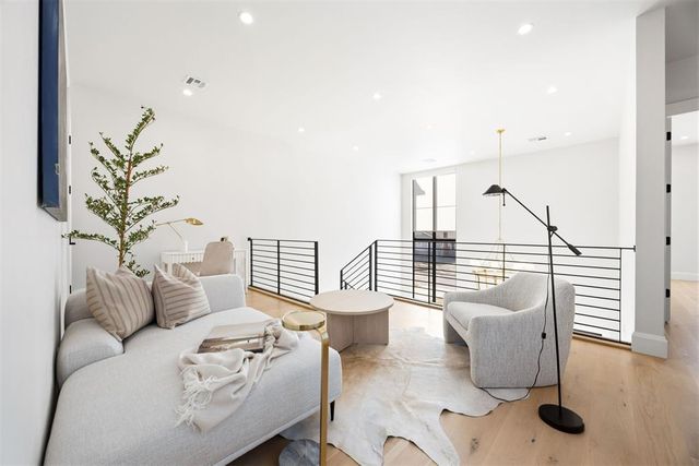 1129 NW 42nd Street, Oklahoma City, OK 73118