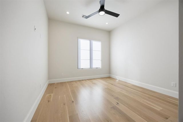 1129 NW 42nd Street, Oklahoma City, OK 73118