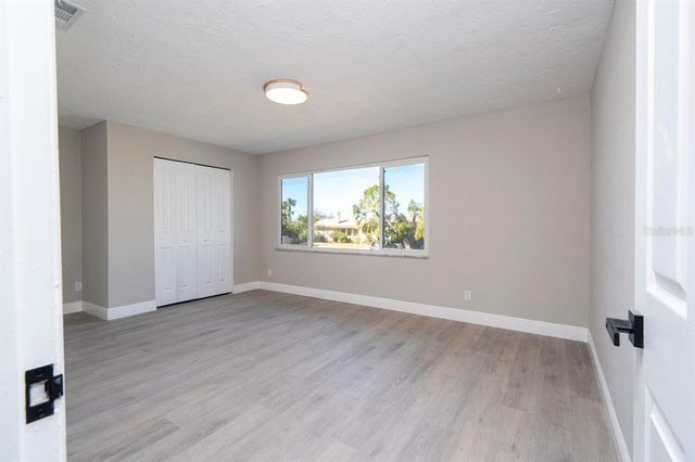 809 59TH AVENUE, St Petersburg, FL 33706