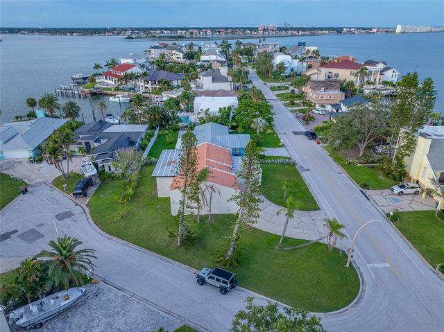 809 59TH AVENUE, St Petersburg, FL 33706
