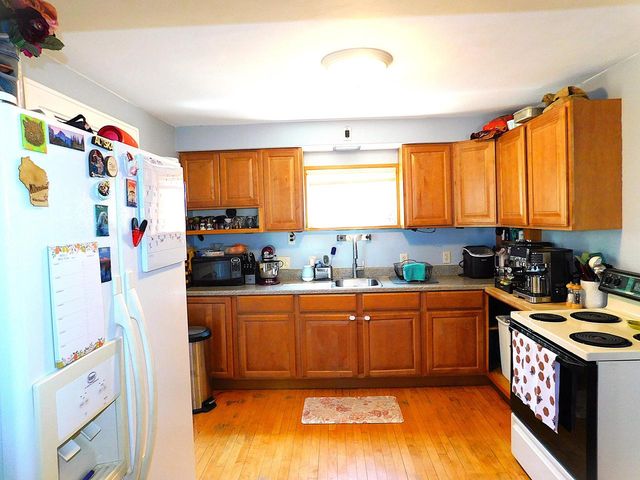9316 W Mitchell STREET, West Allis, WI 53214