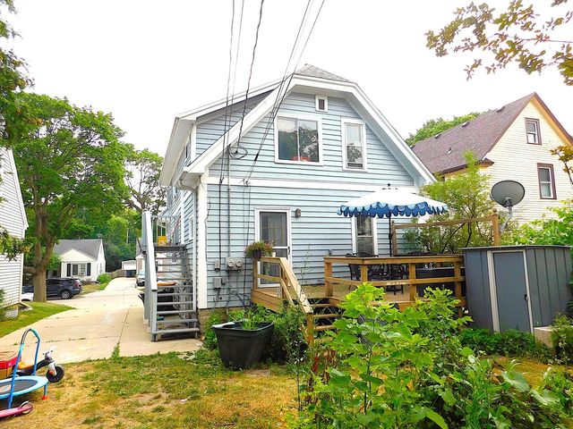 9316 W Mitchell STREET, West Allis, WI 53214