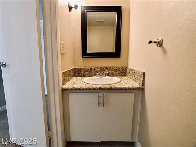 2857 Calle Del Oro, Las Vegas, NV 89120