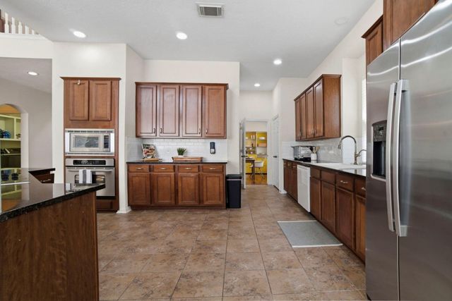 23 Frontera Circle, The Woodlands, TX 77382