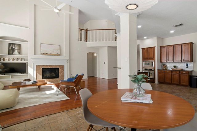 23 Frontera Circle, The Woodlands, TX 77382