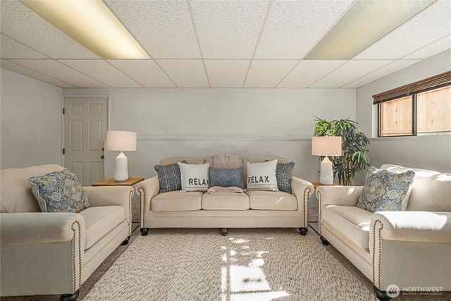 17326 NE 18th Place, Bellevue, WA 98008