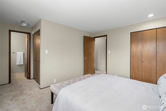 17326 NE 18th Place, Bellevue, WA 98008