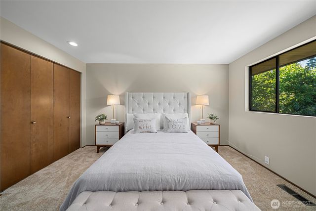 17326 NE 18th Place, Bellevue, WA 98008