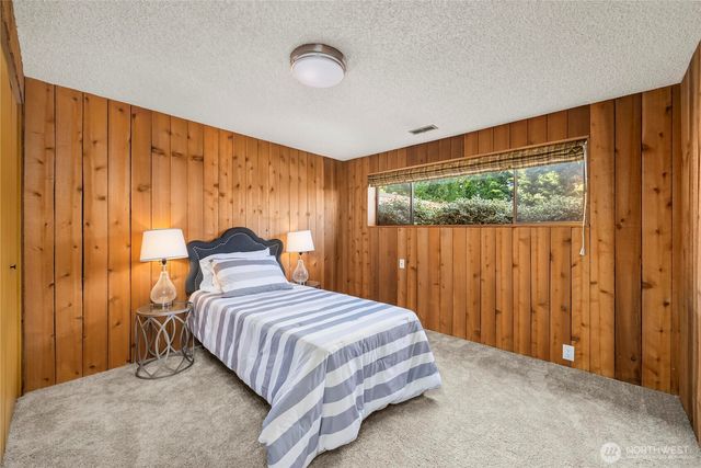 17326 NE 18th Place, Bellevue, WA 98008