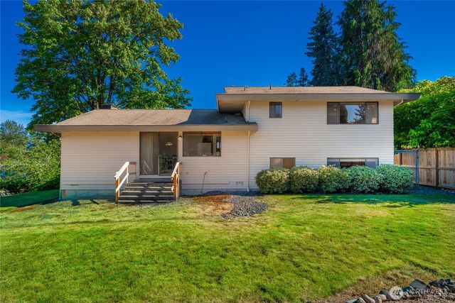 17326 NE 18th Place, Bellevue, WA 98008