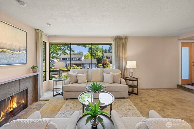 17326 NE 18th Place, Bellevue, WA 98008