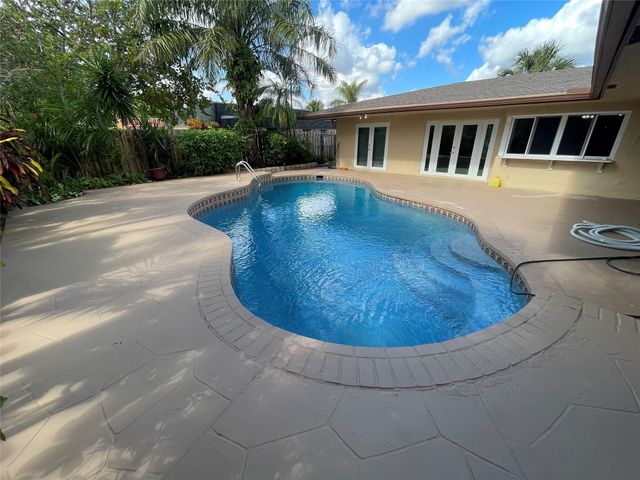 7308 NW 81st Street, Tamarac, FL 33321