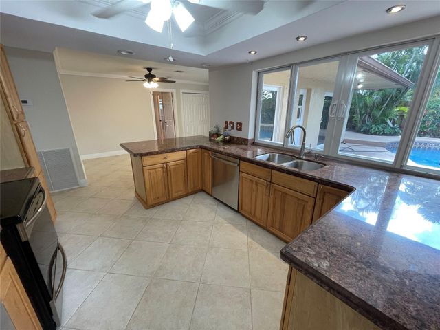 7308 NW 81st Street, Tamarac, FL 33321