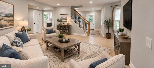 303 LEIGHTON AVE, Silver Spring, MD 20901