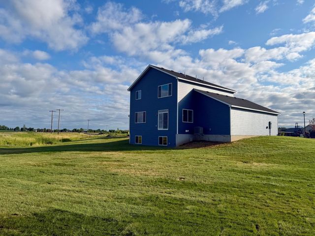 901 Misty Meadow Boulevard, Buffalo, MN 55313