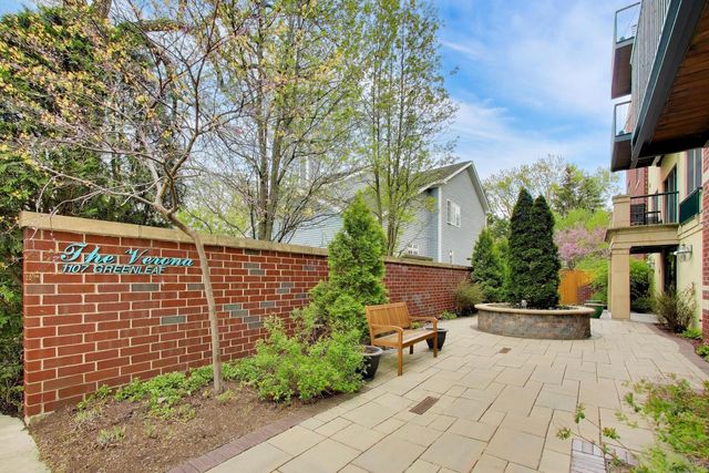 1107 Greenleaf Avenue 3F, Wilmette, IL 60091