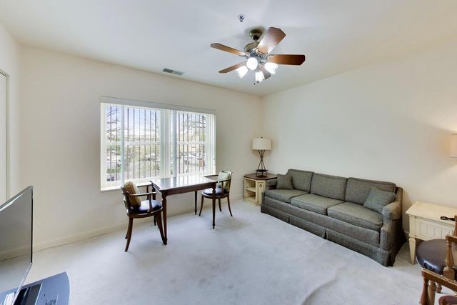 1107 Greenleaf Avenue 3F, Wilmette, IL 60091