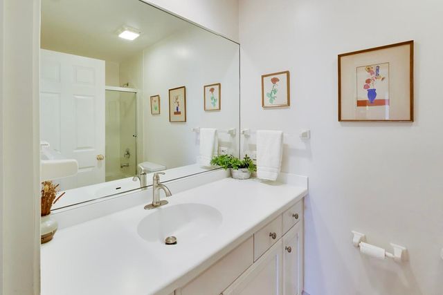 1107 Greenleaf Avenue 3F, Wilmette, IL 60091