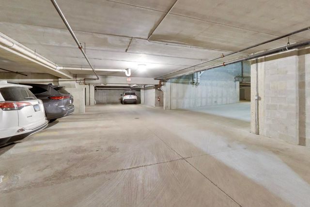 1107 Greenleaf Avenue 3F, Wilmette, IL 60091