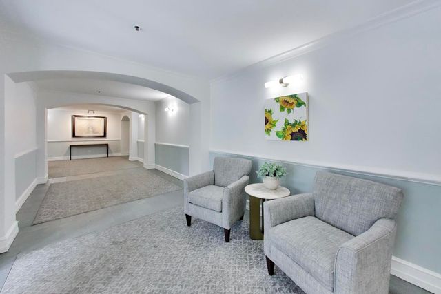 1107 Greenleaf Avenue 3F, Wilmette, IL 60091