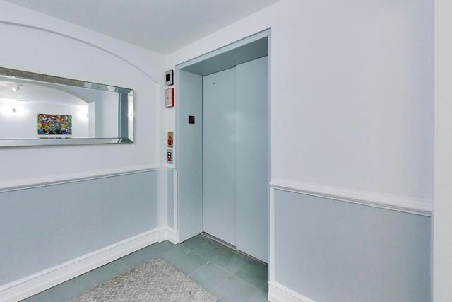 1107 Greenleaf Avenue 3F, Wilmette, IL 60091
