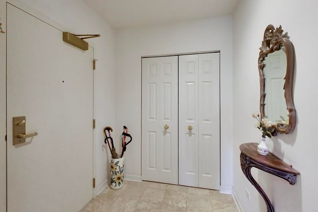 1107 Greenleaf Avenue 3F, Wilmette, IL 60091