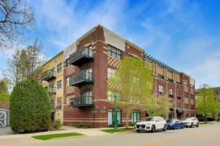 1107 Greenleaf Avenue 3F, Wilmette, IL 60091