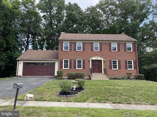 6463 HONEY TREE CT, Burke, VA 22015
