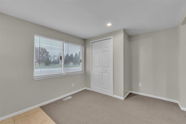 56733 Grand River Avenue, New Hudson, MI 48165