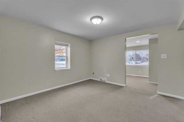 56733 Grand River Avenue, New Hudson, MI 48165