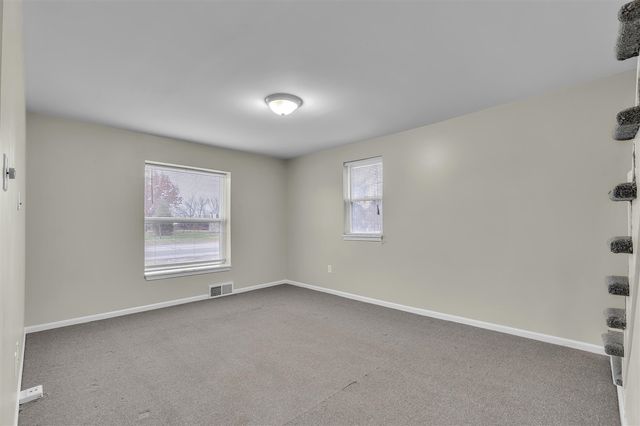 56733 Grand River Avenue, New Hudson, MI 48165