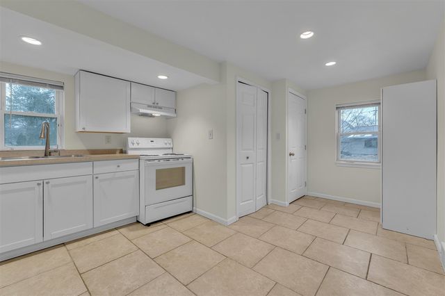 56733 Grand River Avenue, New Hudson, MI 48165